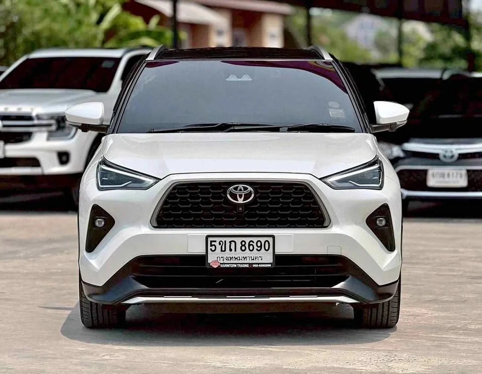 2024 Toyota Yaris Cross AC200 3