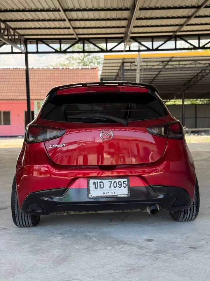 2015 Mazda 2 III 2