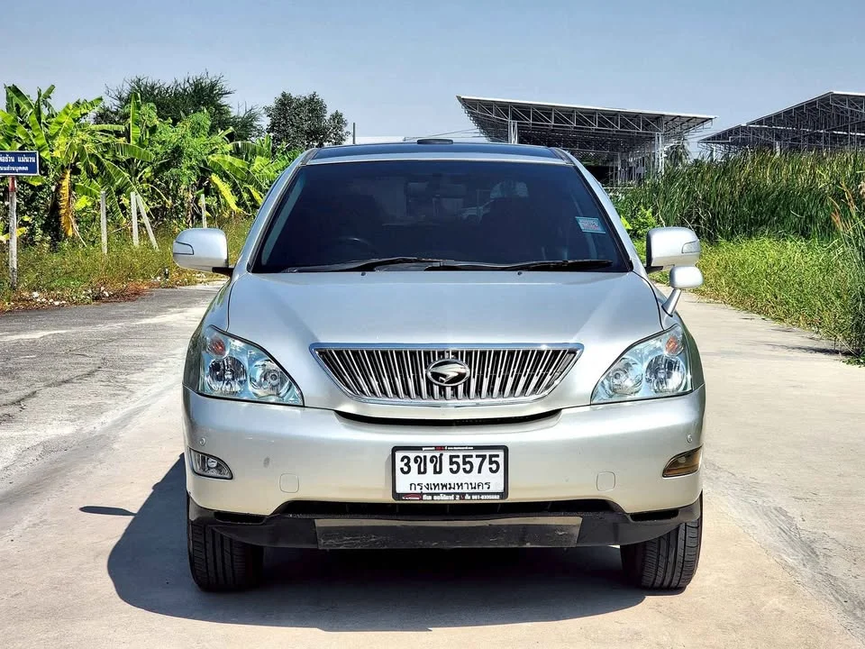 2005 Toyota Harrier II 3