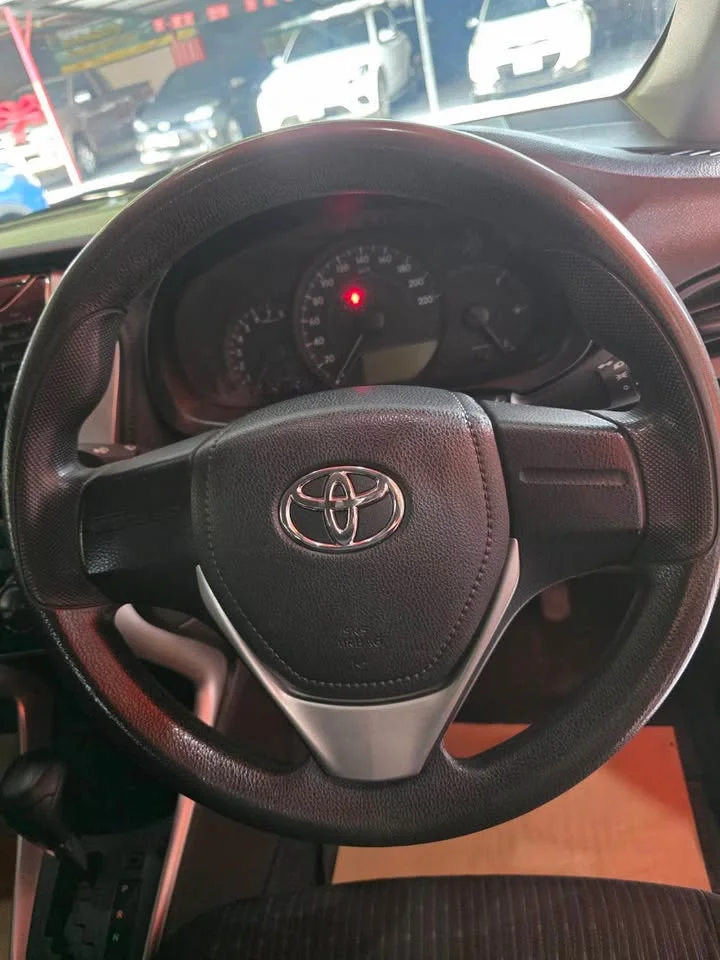 2017 Toyota Yaris ATIV III 2