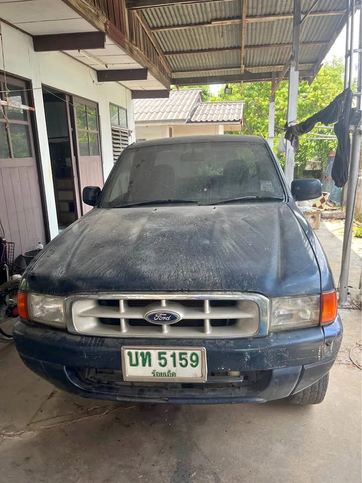 2000 Mazda 2500 Fighter V 2