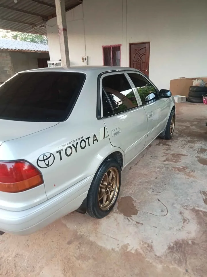 1997 Toyota Corolla Altis VIII (E110) 3