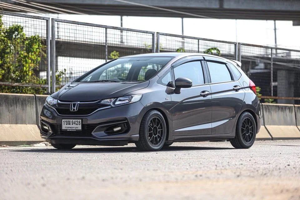 2020 Honda Jazz III 2