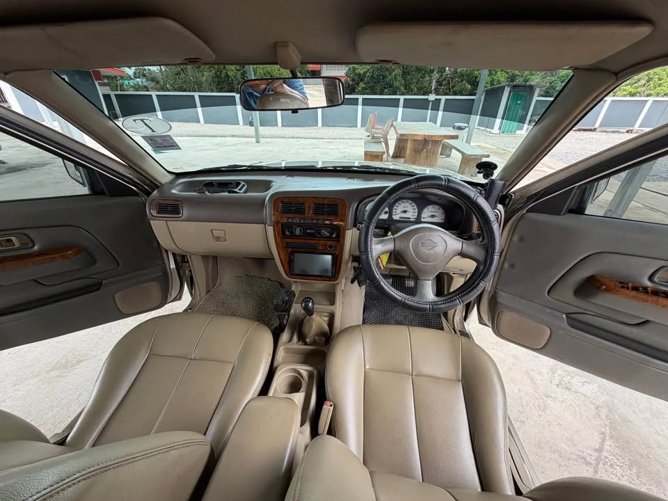 2001 Nissan TR Xciter I 3