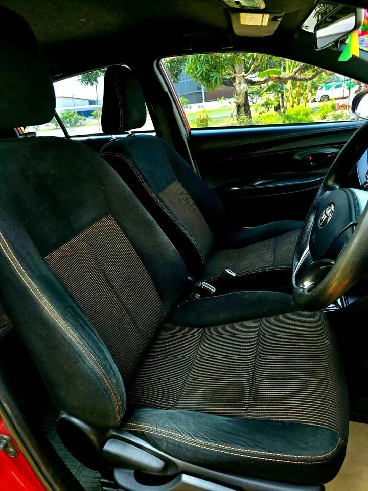 2015 Toyota Yaris III 3