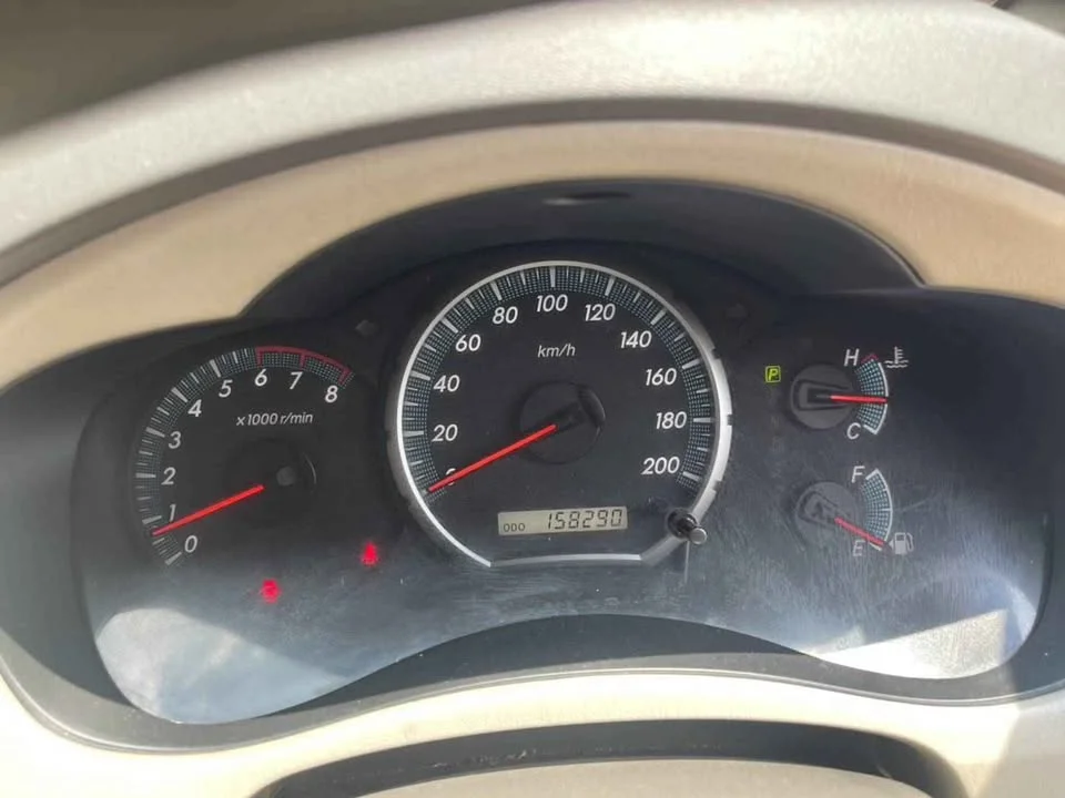 2013 Toyota Innova I 2