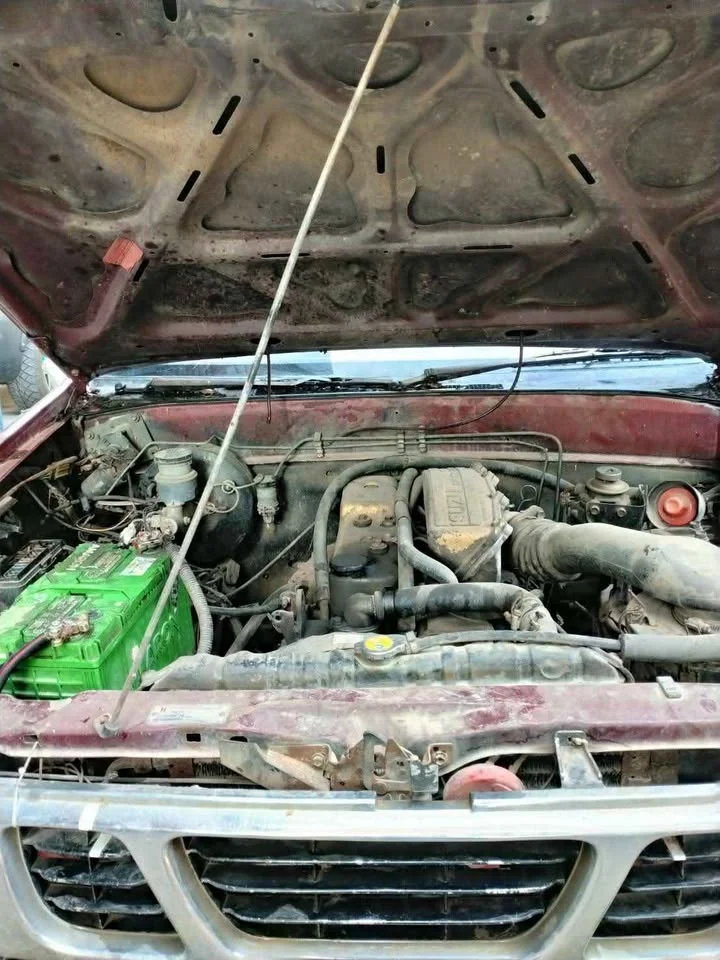 1992 Isuzu TFR III 3