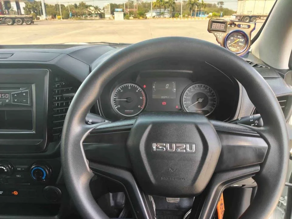 2022 Isuzu D-Max III (RG) 3