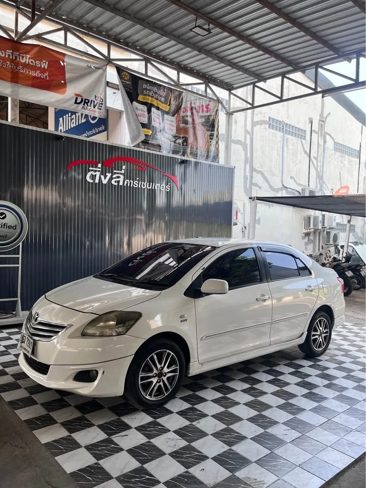 2011 Toyota Vios II 2