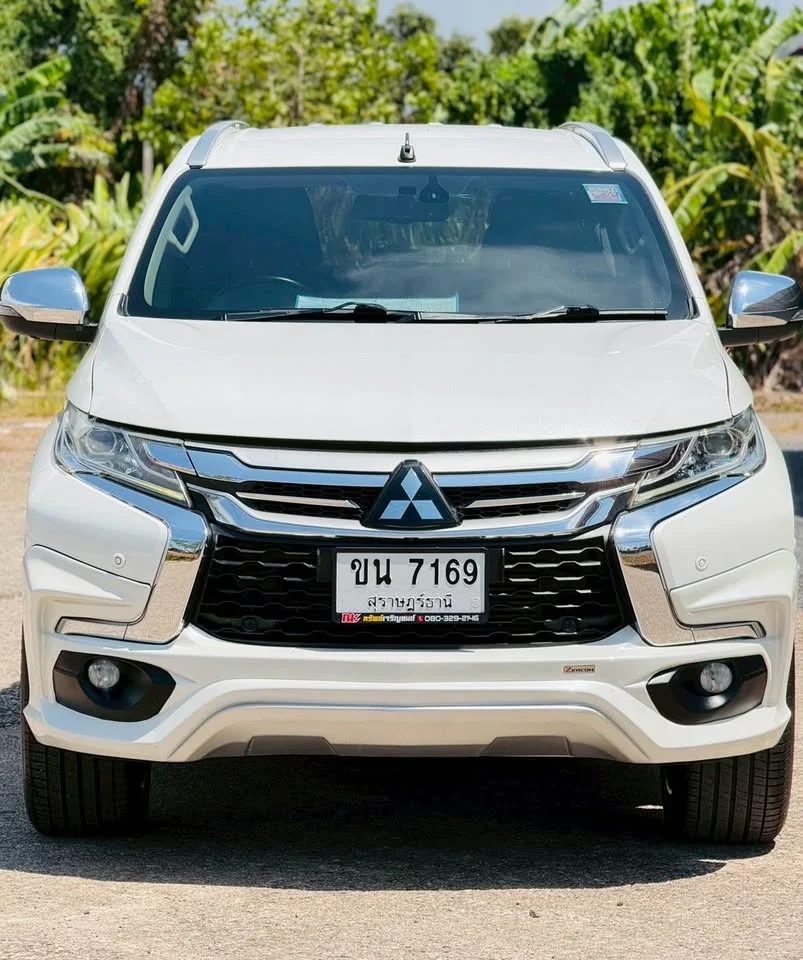 2015 Mitsubishi Pajero Sport III 2