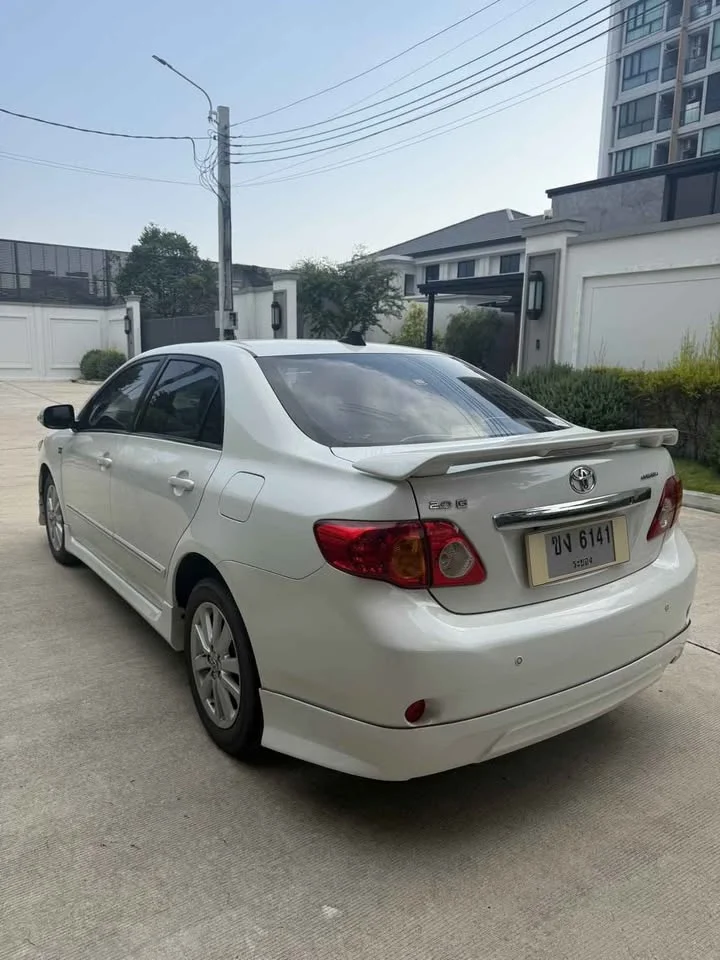 2010 Toyota Corolla Altis X (E140) 2