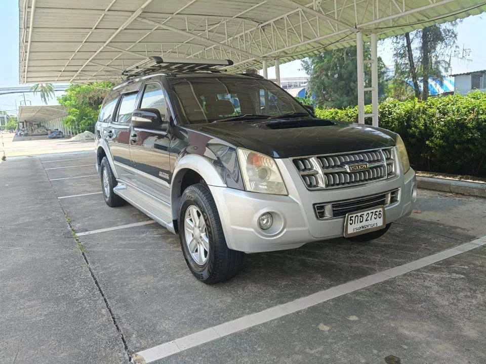 2007 Isuzu MU-7 3