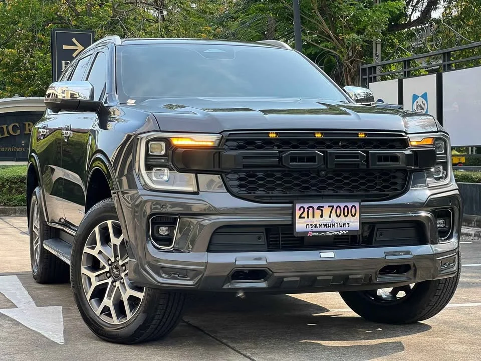 2023 Ford Everest III 3