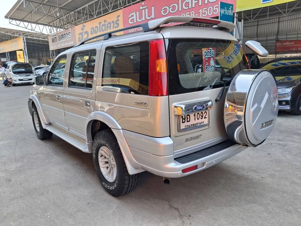 2004 Ford Everest I 3