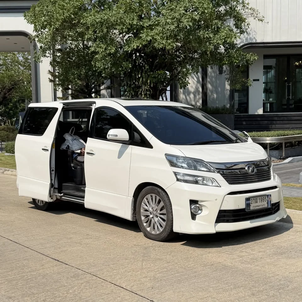 2013 Toyota Alphard, Vellfire II (AH20) 2