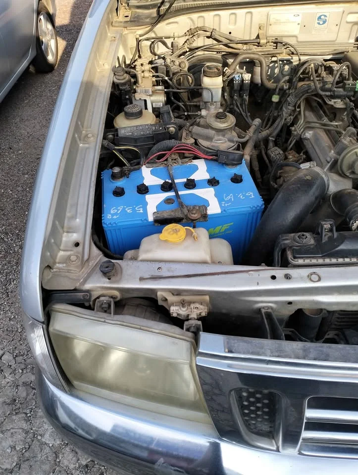 2005 Mazda 2500 Fighter V 2