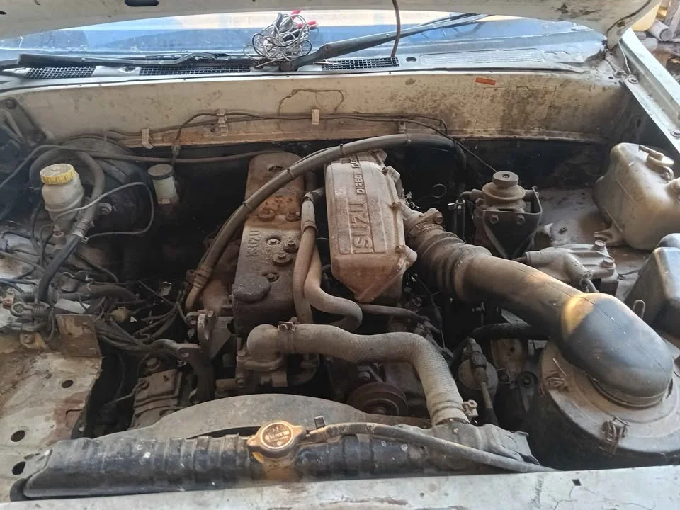 1987 Isuzu TFR III 3