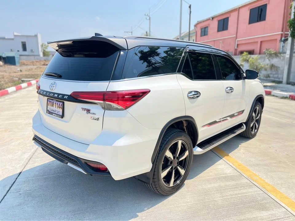 2019 Toyota Fortuner II 2