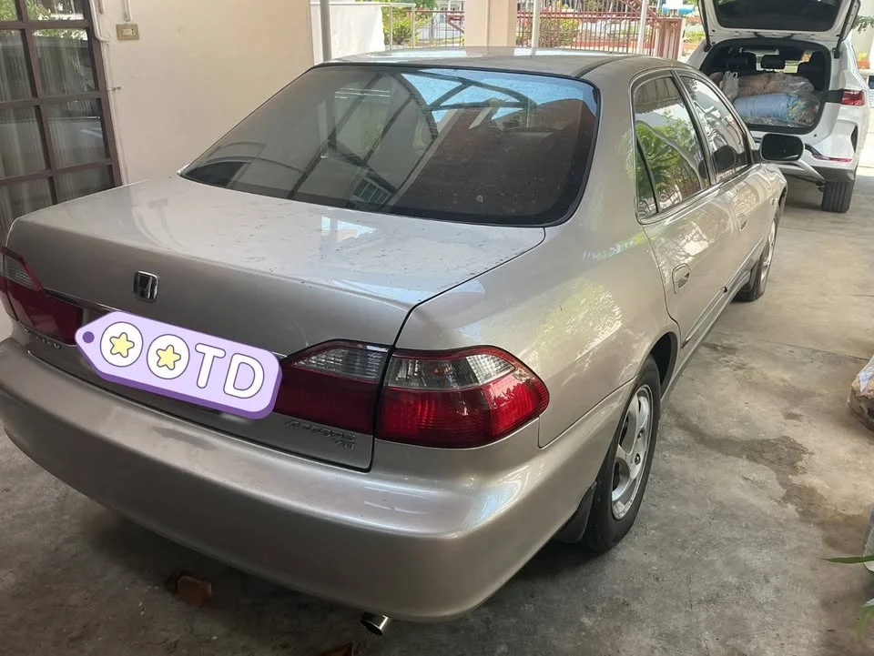 1999 Honda Accord VI 2