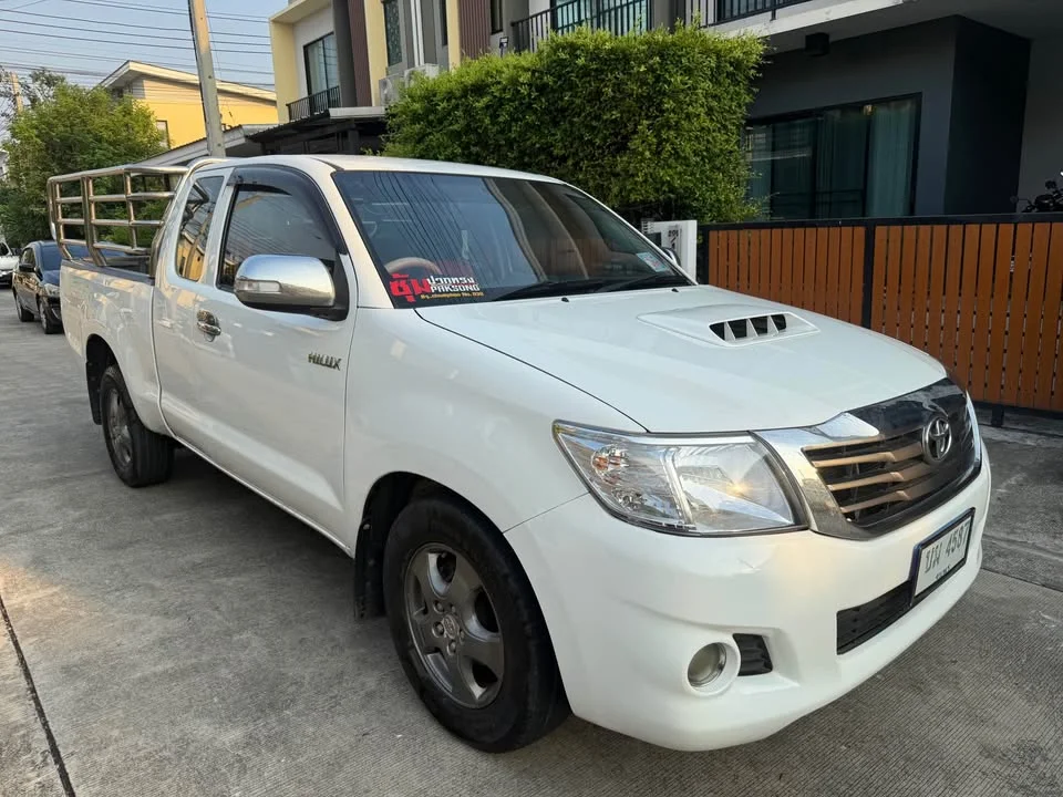 2015 Toyota Hilux VII 2