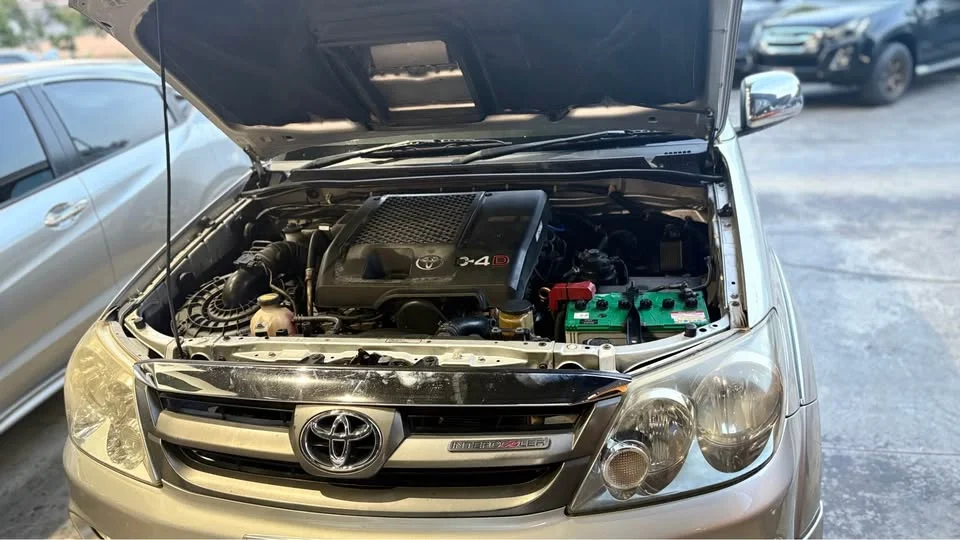 2007 Toyota Fortuner I 3