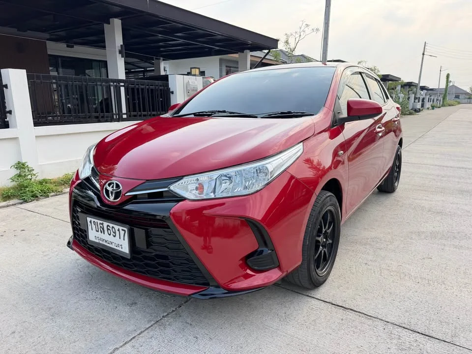 2022 Toyota Yaris III 2