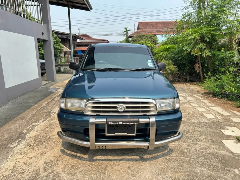 2001 Mazda 2500 Fighter V 2