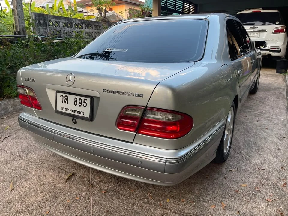 2001 Benz E-Class W210 3