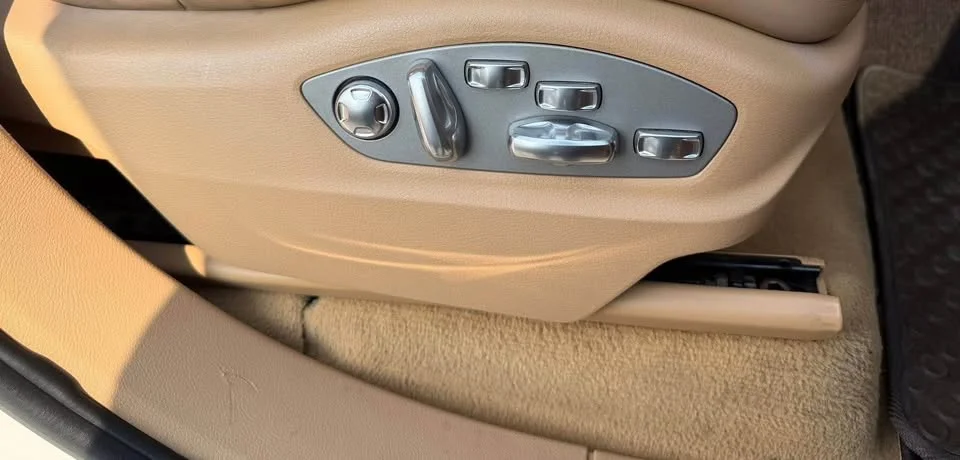 2011 Porsche Cayenne II 2