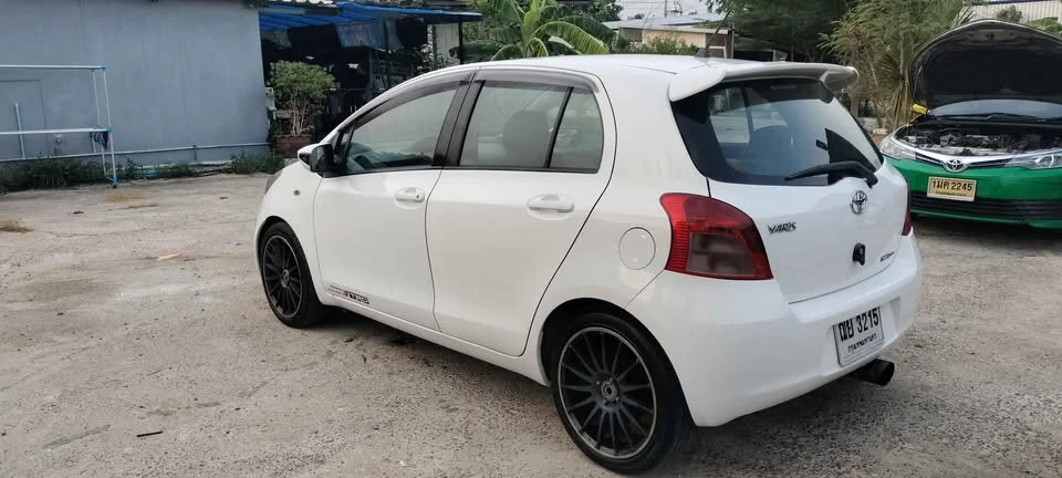 2008 Toyota Yaris II 3