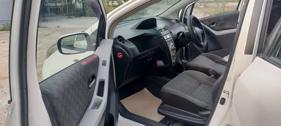 2008 Toyota Yaris II 2