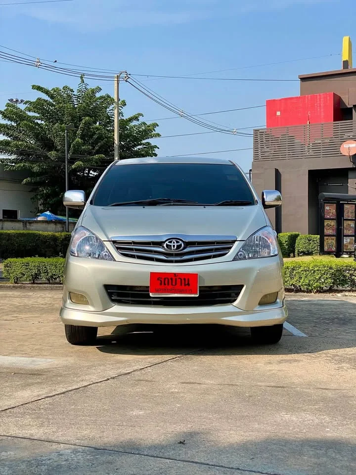 2009 Toyota Innova I 3