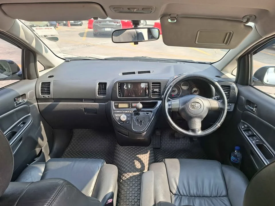 2008 Toyota Wish I 2