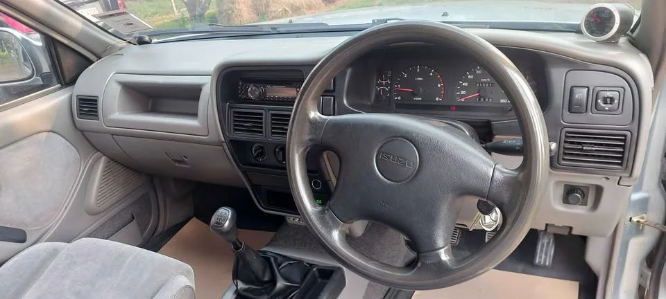 2000 Isuzu Faster Dragon Eyes III 3