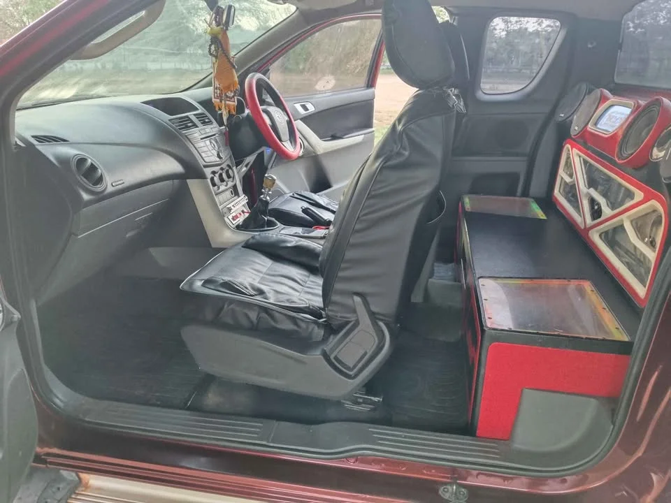 2555 Mazda BT-Series II 2