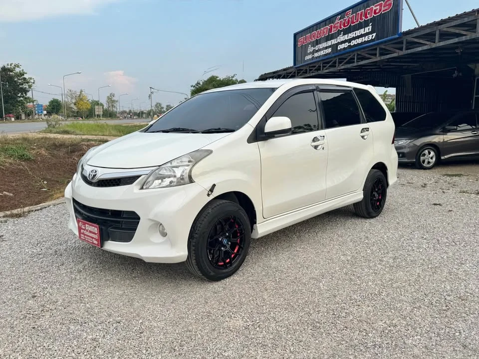 2012 Toyota Avanza II 2