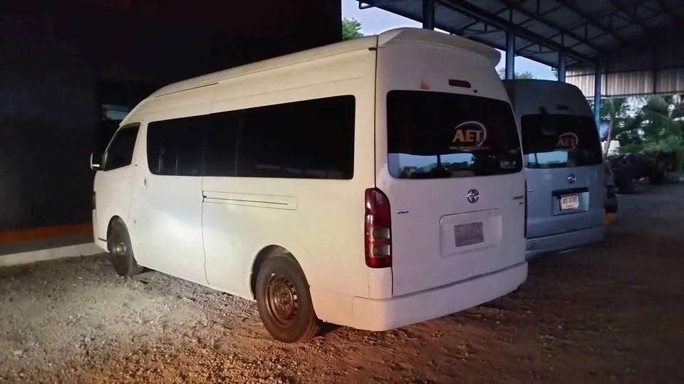 2005 Toyota Commuter V (H200) 3