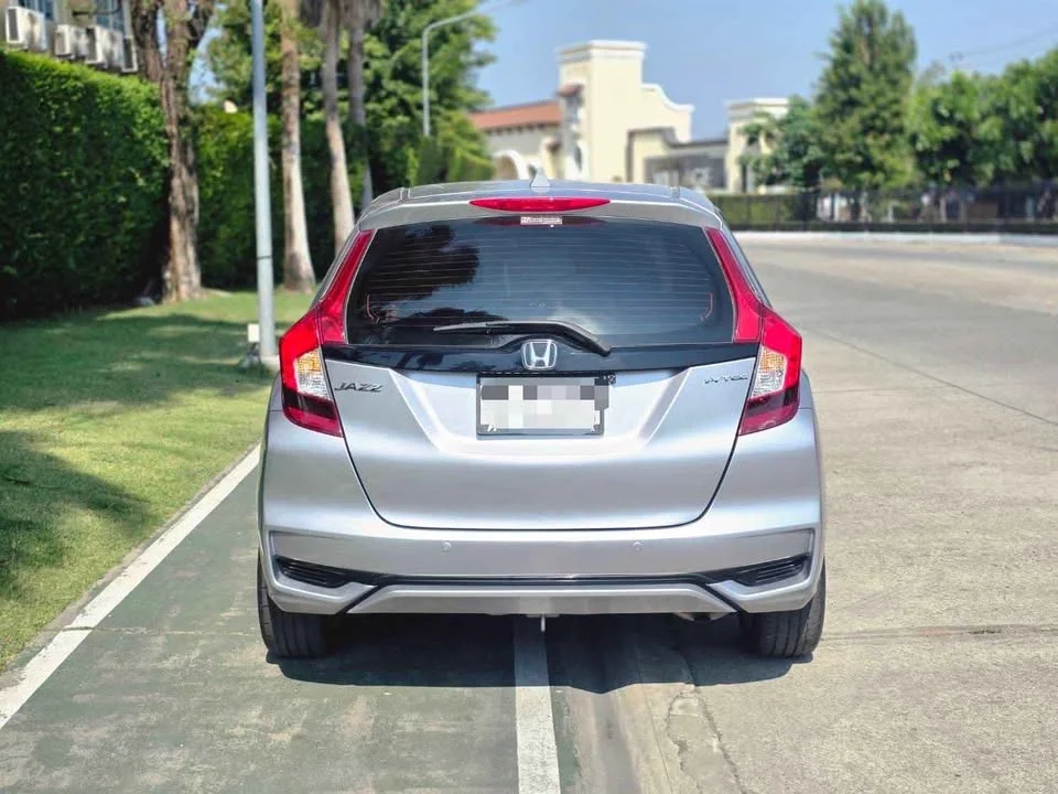 2020 Honda Jazz III 2