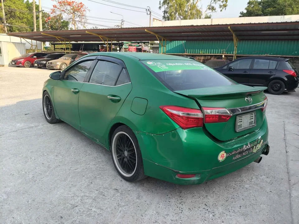 2014 Toyota Corolla Altis XI (E170) 3