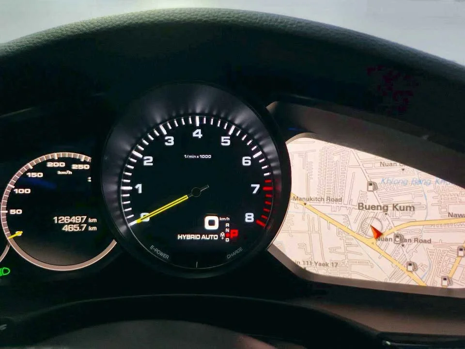 2017 Porsche Panamera II 2