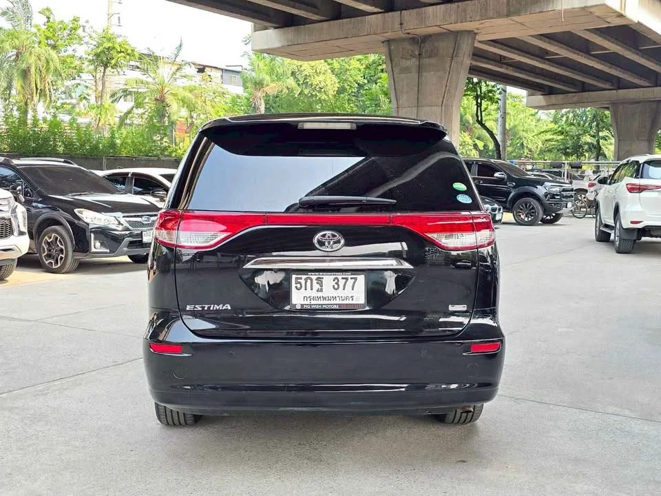 2015 Toyota Estima III 3