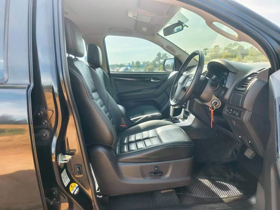 2019 Isuzu MU-X I 3