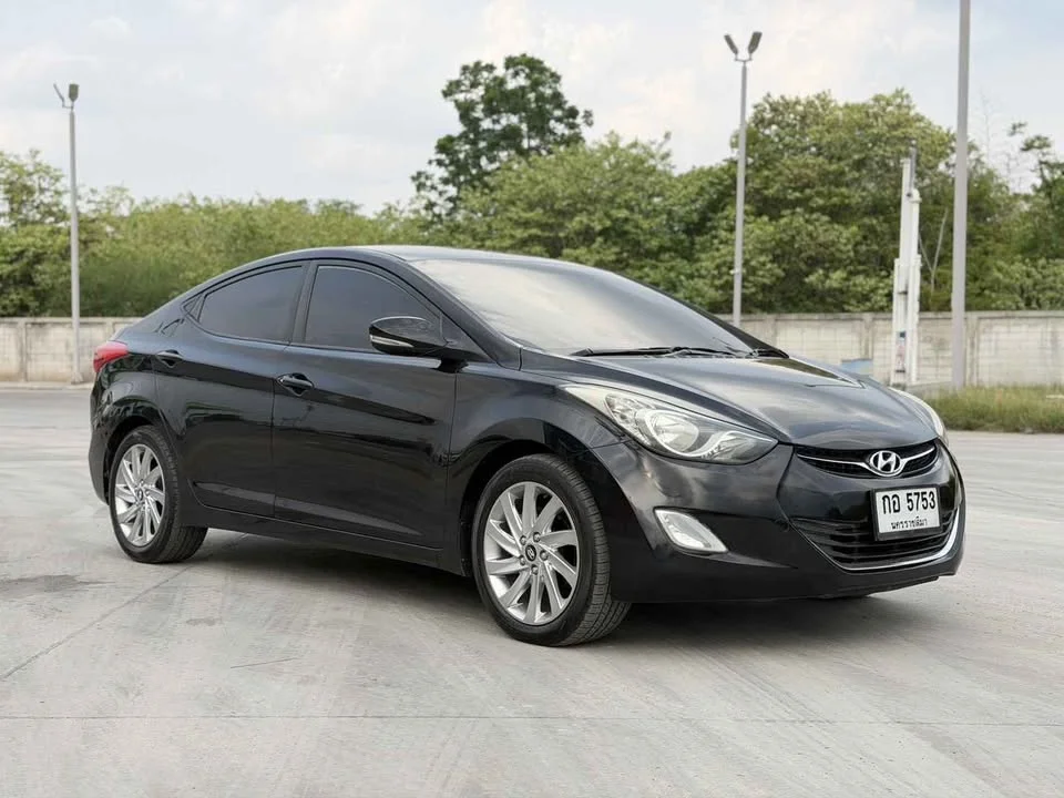 2011 Hyundai Elantra V 2