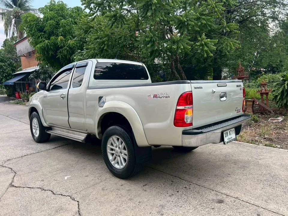 2014 Toyota Hilux VII 2