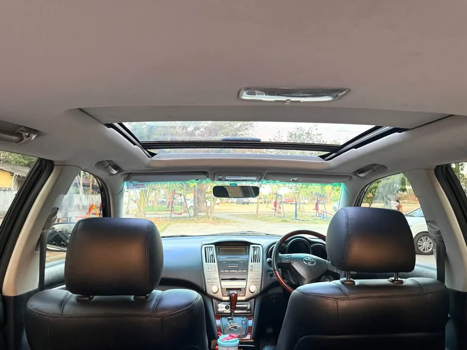 2005 Toyota Harrier II 3