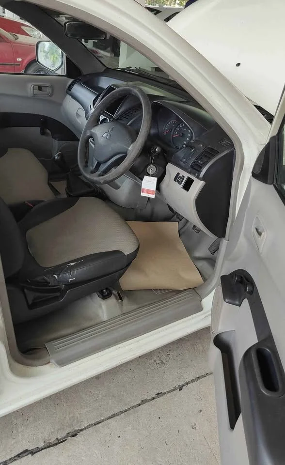 2010 Mitsubishi Triton IV 3