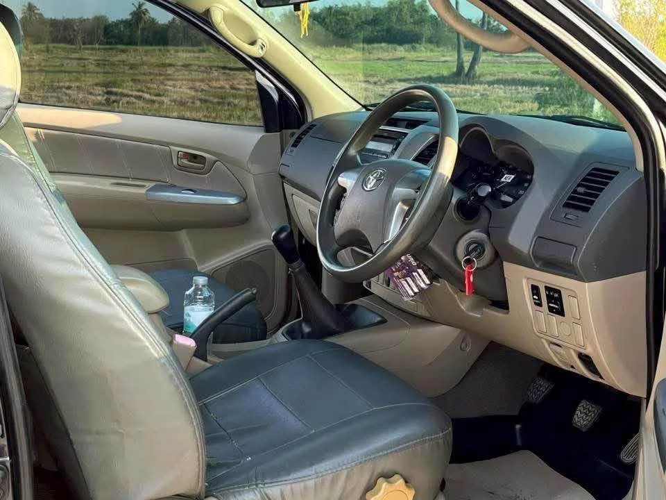 2012 Toyota Hilux VII 3
