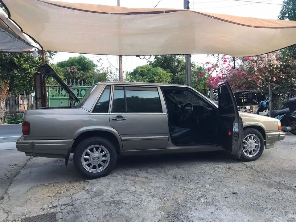 1995 Volvo 700 Series 3