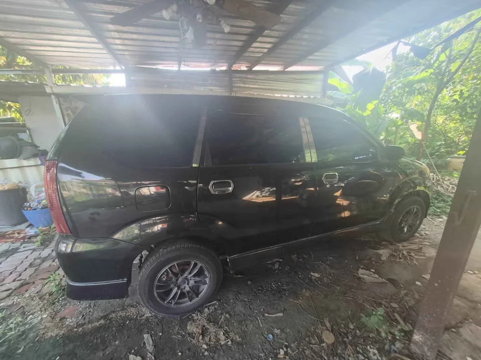 2005 Toyota Avanza I 2