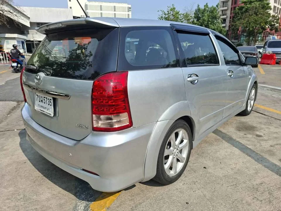2008 Toyota Wish I 3